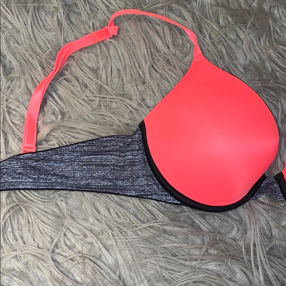 VS PINK wear everywhere push up bra - Picture 2 of 5